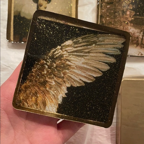 ❌SOLD❌ Gold theme decorative tray - Picture 5 of 8